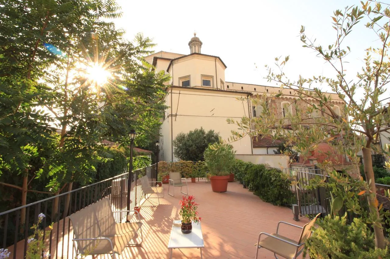 Studios Garden Terrace Oltrarno Floransa