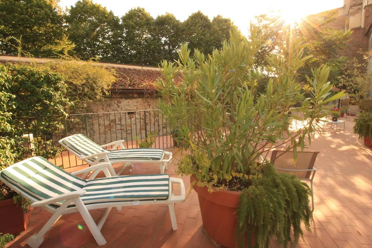 Daire Studios Garden Terrace Oltrarno Floransa